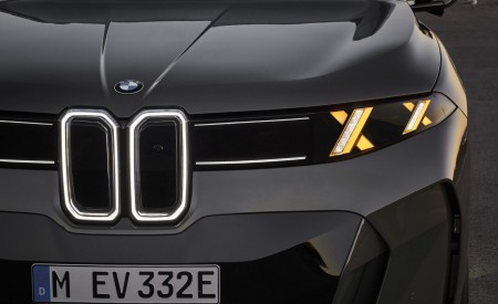 2027 BMW iX5 60 xDrive Headlight Wallpaper 450x275 (60)