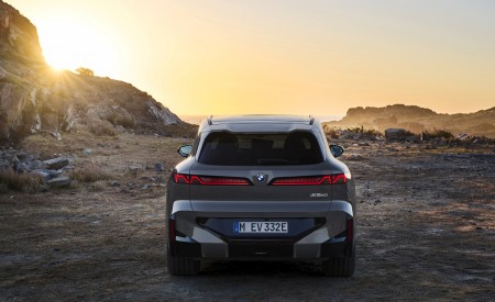 2027 BMW iX5 60 xDrive Rear Wallpaper 450x275 (57)
