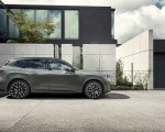 2027 BMW iX5 60 xDrive Side HD Wallpaper 150x120 (49)
