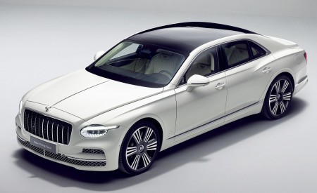 2027 Bentley Flying Spur Front Three-Quarter Wallpapers 450x275 (18)