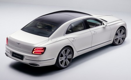 2027 Bentley Flying Spur Rear Three-Quarter Wallpapers 450x275 (19)