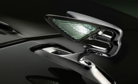 2027 Bentley Flying Spur Spirit of Ecstasy Wallpapers 450x275 (12)