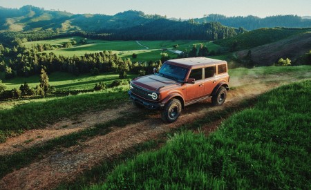 2027 Ford Bronco Filson First Edition Front Three-Quarter Wallpapers 450x275 (3)