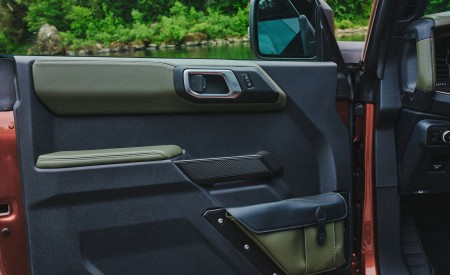 2027 Ford Bronco Filson First Edition Interior Detail Wallpapers 450x275 (15)