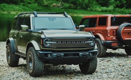 2027 Ford Bronco Filson First Edition Wallpapers 450x275 (5)