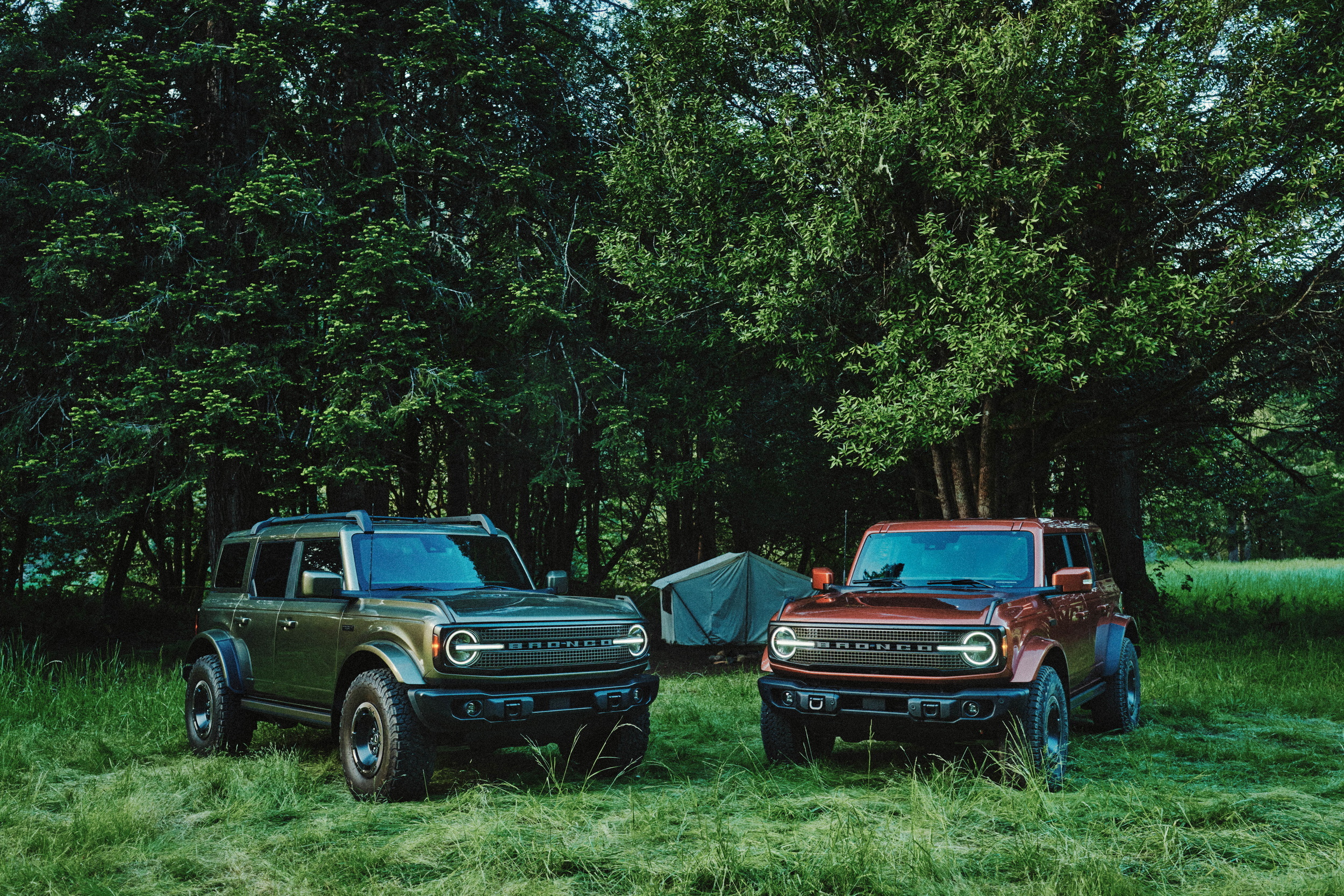 Download 2027 Ford Bronco Filson First Edition Wallpapers (6)