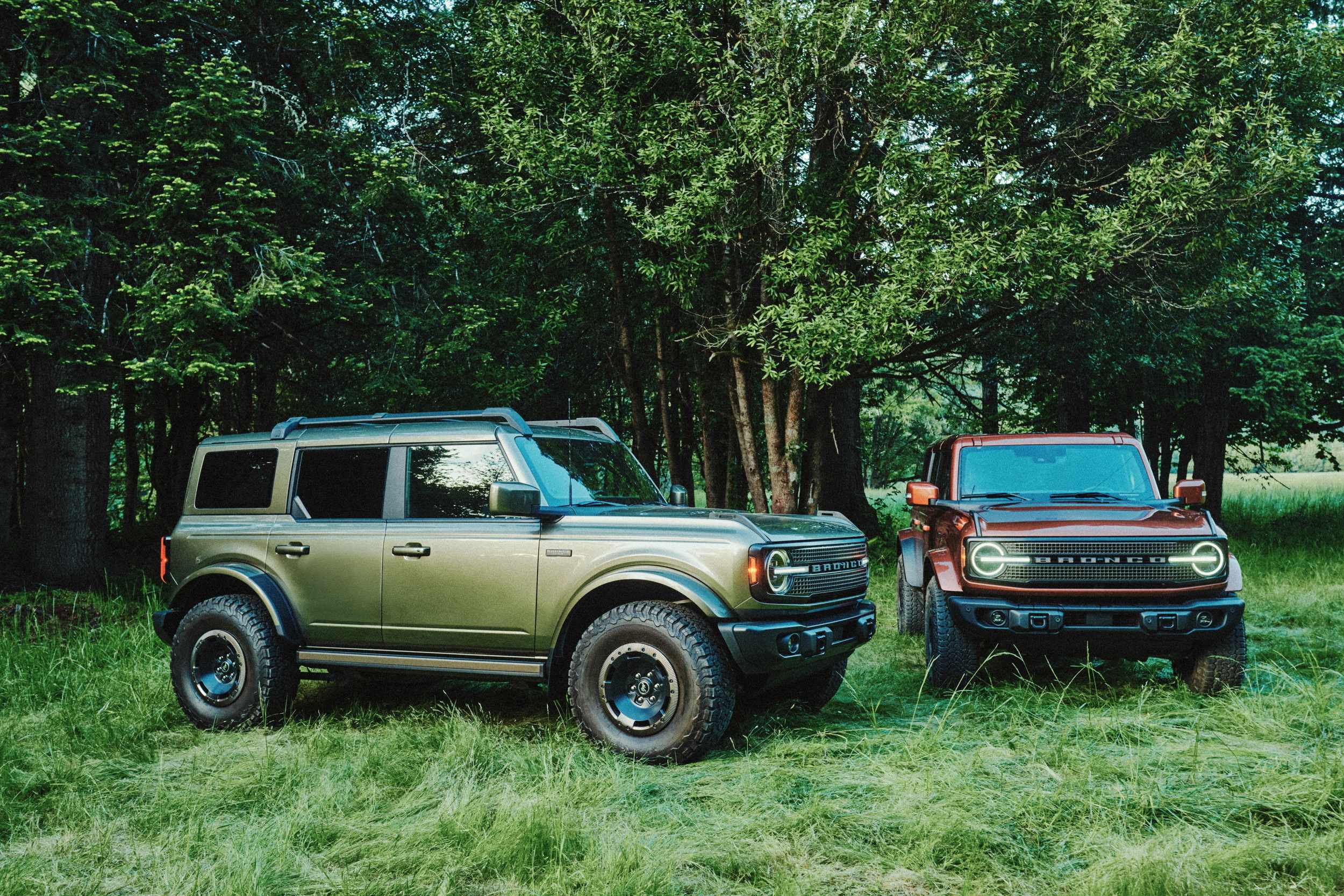 Download 2027 Ford Bronco Filson First Edition Wallpapers (7)