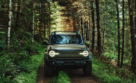 2027 Ford Bronco Filson Front Wallpapers 450x275 (3)