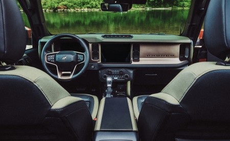 2027 Ford Bronco Filson Interior Cockpit Wallpapers 450x275 (12)