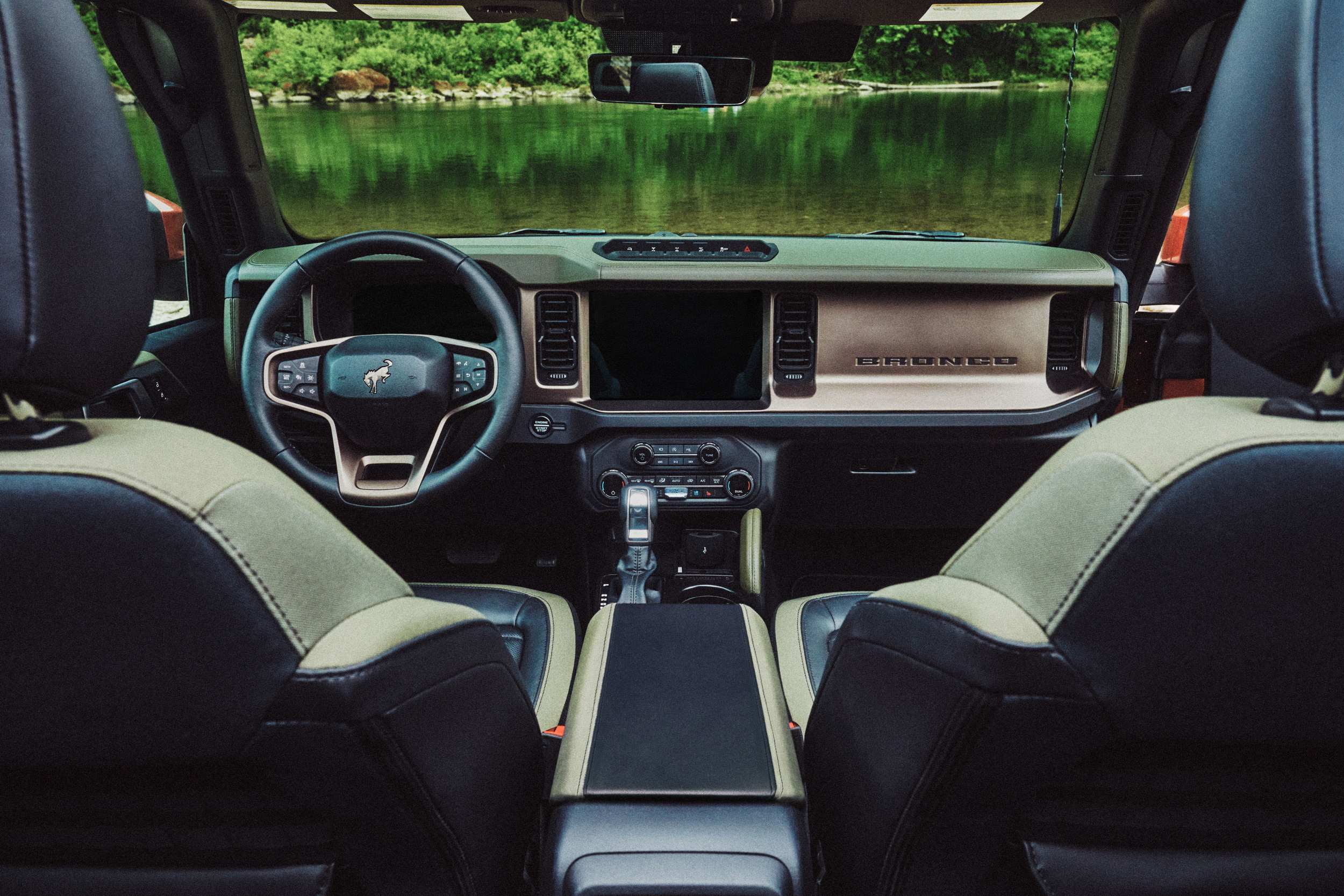 Download 2027 Ford Bronco Filson Interior Cockpit Wallpapers (12)