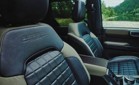 2027 Ford Bronco Filson Interior Seats Wallpapers 450x275 (14)