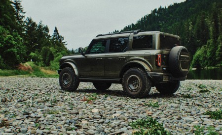 2027 Ford Bronco Filson Rear Three-Quarter Wallpapers 450x275 (6)