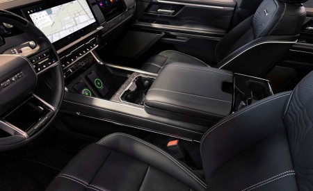2027 GMC Sierra 1500 Denali Ultimate Interior Wallpaper 450x275 (15)