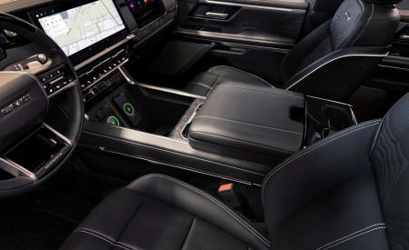 2027 GMC Sierra 1500 Denali Ultimate Interior Wallpaper 450x275 (14)