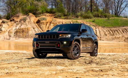 Download 2027 Jeep Grand Cherokee Trailhawk HD & 4K Wallpapers