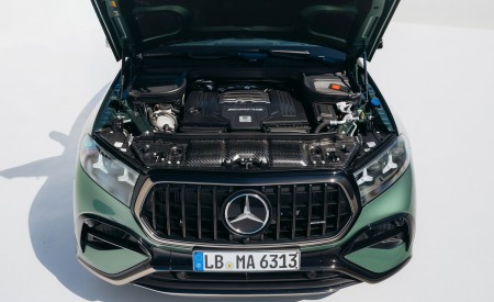 2027 Mercedes-AMG GLE 63 S 4MATIC+ Coupe Engine Wallpaper 450x275 (30)