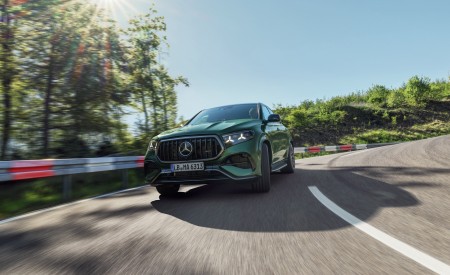 2027 Mercedes-AMG GLE 63 S 4MATIC+ Coupe Front Wallpaper 450x275 (8)