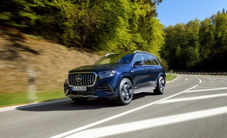 2027 Mercedes-AMG GLS 63 4Matic+ Front Three-Quarter Wallpaper 450x275 (6)