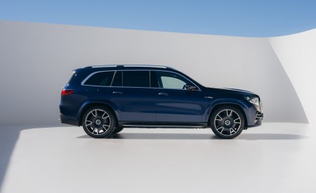 2027 Mercedes-AMG GLS 63 4Matic+ Side Wallpaper 450x275 (25)