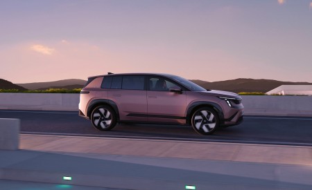 2027 Skoda Peaq Side Wallpaper 450x275 (8)