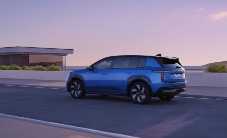 2027 Skoda Peaq Sportline Rear Three-Quarter Wallpaper 450x275 (8)