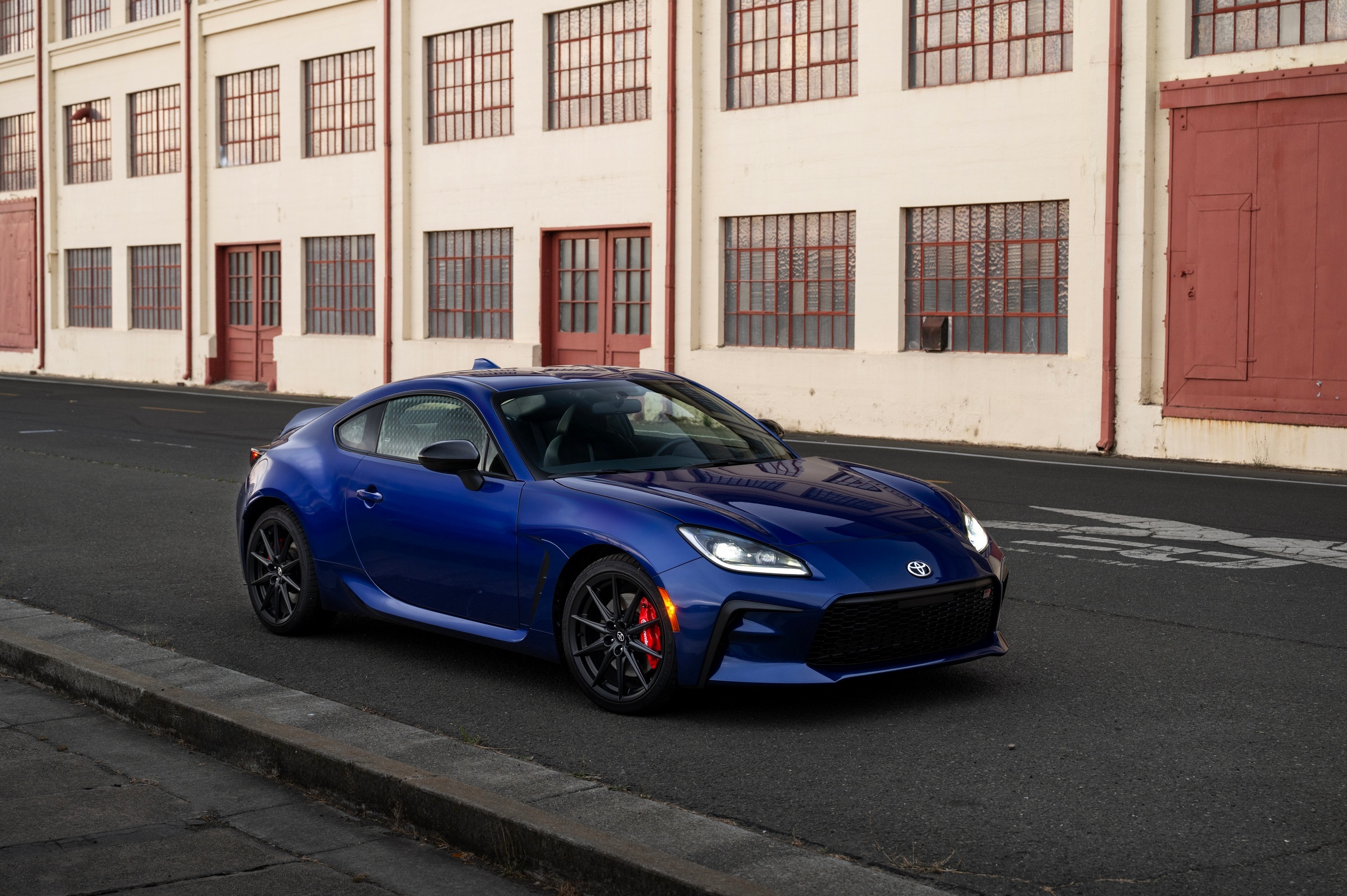 Download 2027 Toyota GR86 Premium Front Three-Quarter Wallpapers (4)