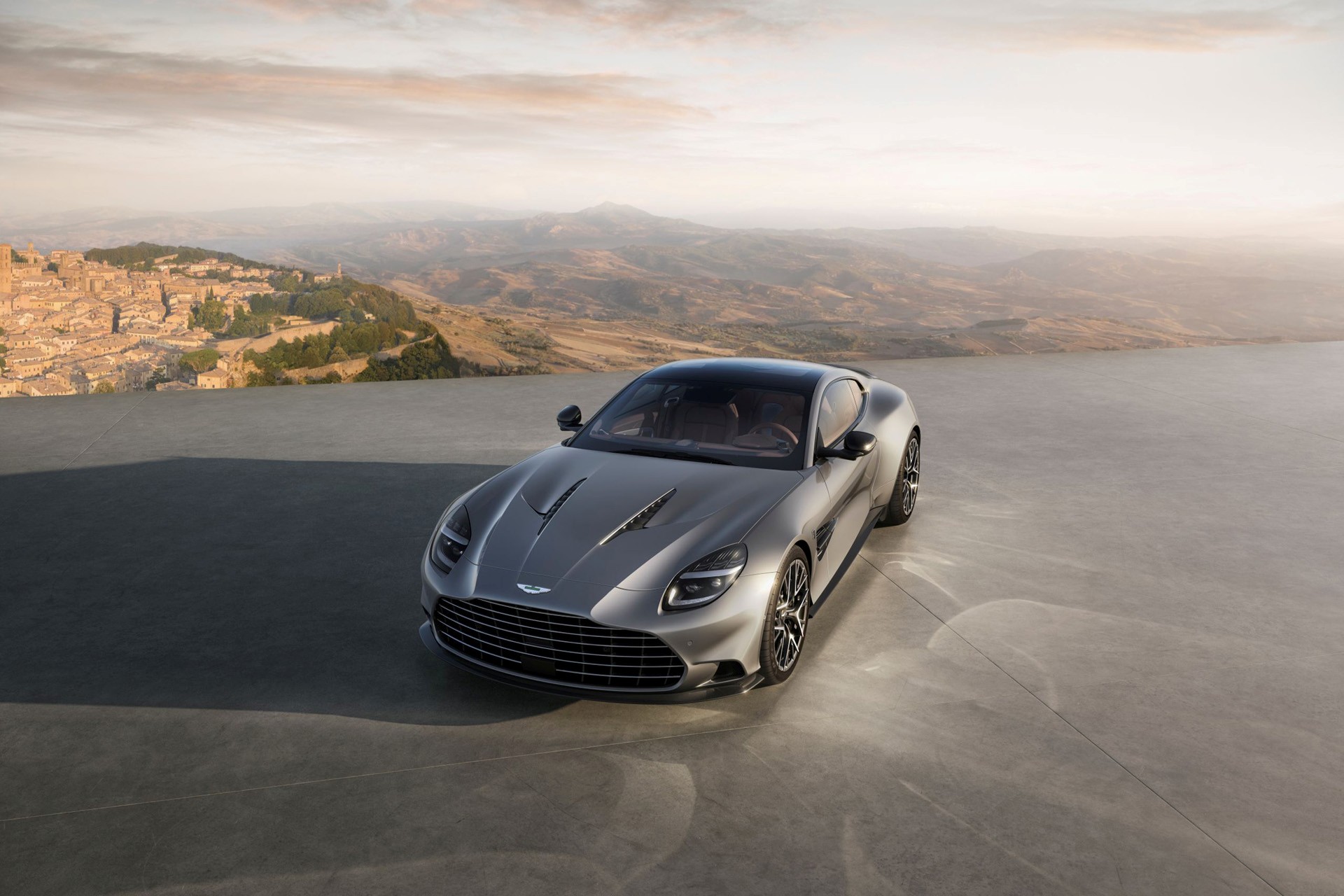 Download free 2026 Aston Martin Vanquish 25 wallpapers in HD and 4K for your desktop, phone or tablet