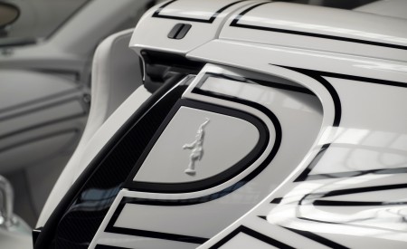 2026 Bugatti W16 Mistral Blanc Eternel Detail Wallpaper 450x275 (12)