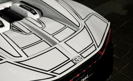 2026 Bugatti W16 Mistral Blanc Eternel Detail Wallpaper 450x275 (13)