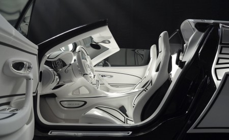 2026 Bugatti W16 Mistral Blanc Eternel Interior Wallpaper 450x275 (14)