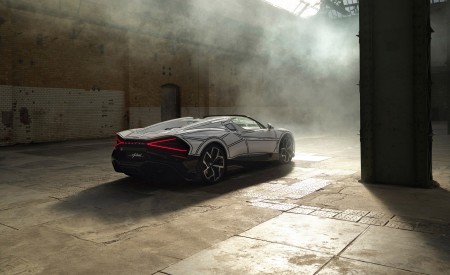 2026 Bugatti W16 Mistral Blanc Eternel Rear Three-Quarter Wallpaper 450x275 (5)
