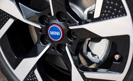 2026 Mini Cooper Oxford Edition Brakes Wallpaper 450x275 (55)