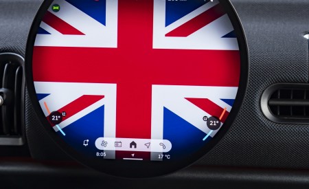 2026 Mini Cooper Oxford Edition Central Console Wallpaper 450x275 (68)