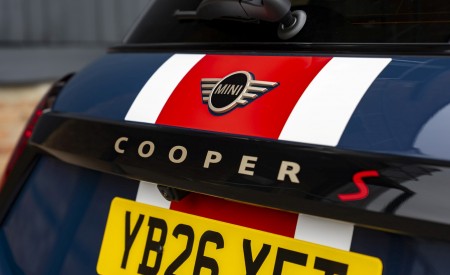 2026 Mini Cooper Oxford Edition Detail Wallpaper 450x275 (59)