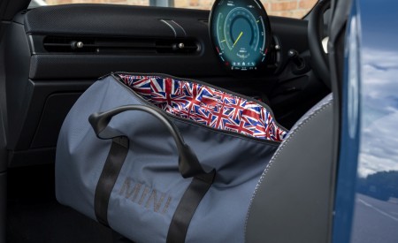2026 Mini Cooper Oxford Edition Interior Detail Wallpaper 450x275 (76)
