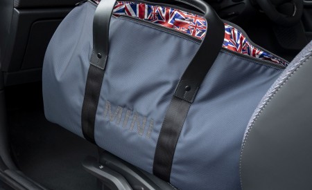 2026 Mini Cooper Oxford Edition Interior Detail Wallpaper 450x275 (75)