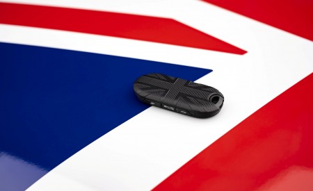 2026 Mini Cooper Oxford Edition Key Fob Wallpaper 450x275 (53)