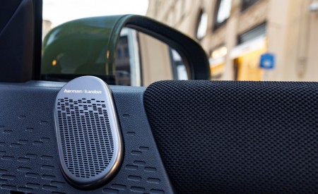 2026 Mini Cooper SE Paul Smith Edition Interior Detail Wallpaper 450x275 (27)