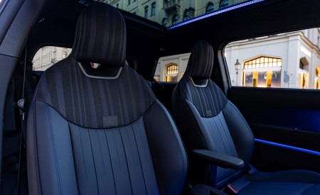 2026 Mini Cooper SE Paul Smith Edition Interior Seats Wallpaper 450x275 (25)