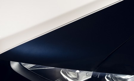 2026 Rolls-Royce Ghost Savile Row Headlight Wallpaper 450x275 (4)