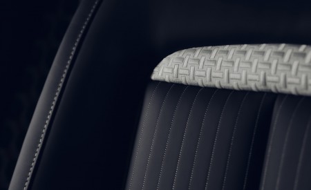 2026 Rolls-Royce Ghost Savile Row Interior Detail Wallpaper 450x275 (10)