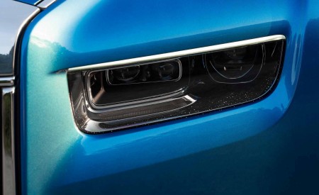 2026 Rolls-Royce Phantom Extended Regatta Headlight Wallpaper 450x275 (5)