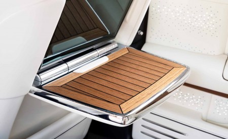 2026 Rolls-Royce Phantom Extended Regatta Interior Rear Seat Entertainment Wallpaper 450x275 (12)