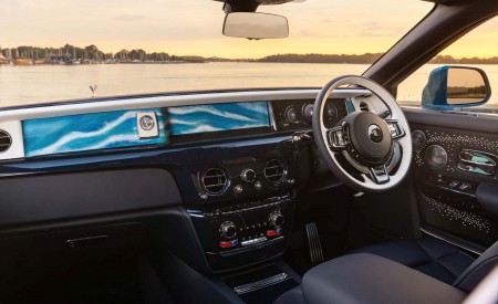 2026 Rolls-Royce Phantom Extended Regatta Interior Wallpaper 450x275 (9)
