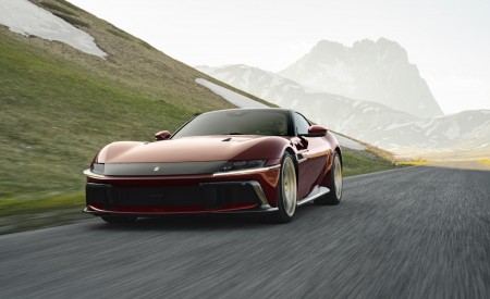 2027 Ferrari 12Cilindri Manuale Front Three-Quarter Wallpaper 450x275 (3)