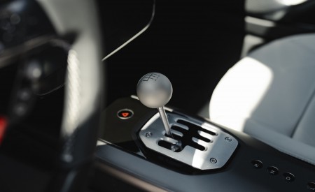 2027 Ferrari 12Cilindri Manuale Manual Gear Shifter Wallpaper 450x275 (52)