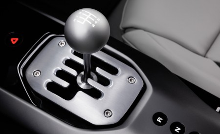 2027 Ferrari 12Cilindri Manuale Manual Gear Shifter Wallpaper 450x275 (50)