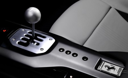 2027 Ferrari 12Cilindri Manuale Manual Gear Shifter Wallpaper 450x275 (48)