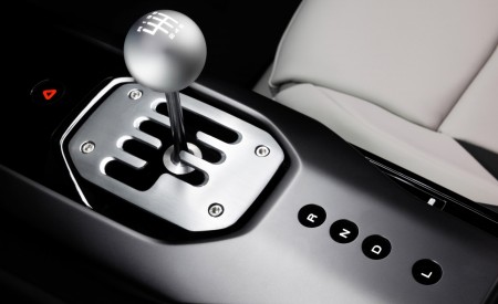 2027 Ferrari 12Cilindri Manuale Manual Gear Shifter Wallpaper 450x275 (47)