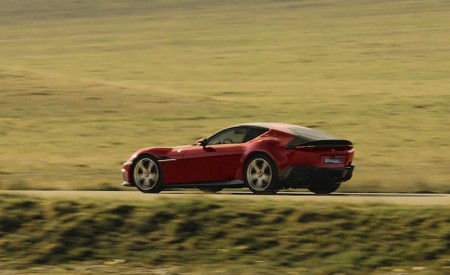 2027 Ferrari 12Cilindri Manuale Rear Three-Quarter Wallpaper 450x275 (4)